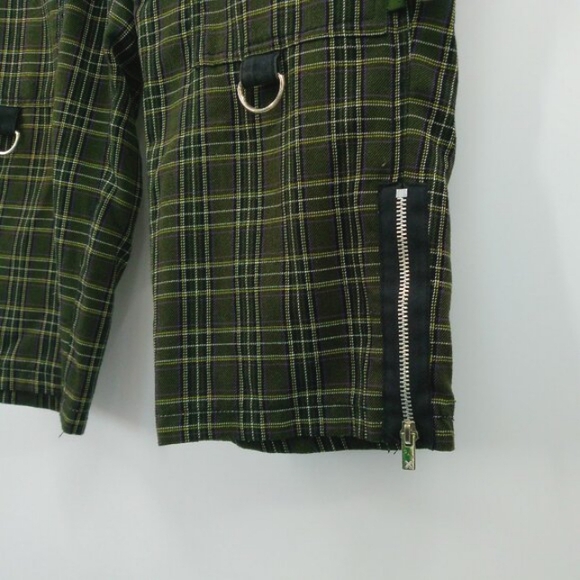 VINTAGE Tripp NYC Womens 13 Green Plaid Metal Ring Punk Low Rise Shorts Capri - Picture 3 of 13